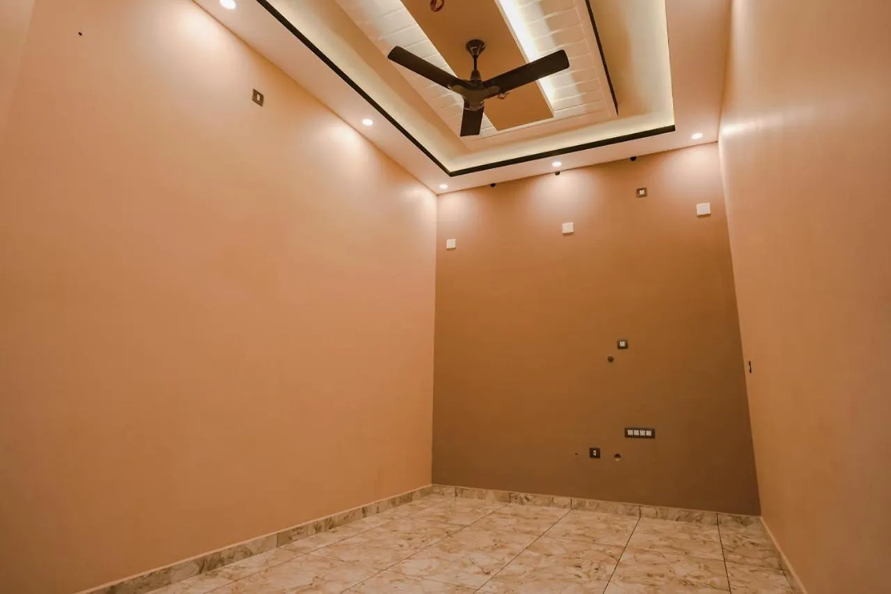 Thalir Resort Alappuzha Guest house